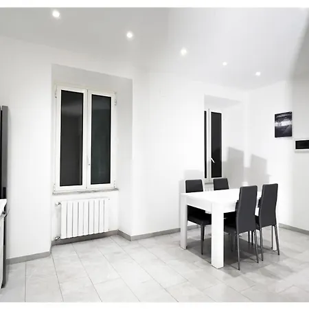 Kendra Apartment *